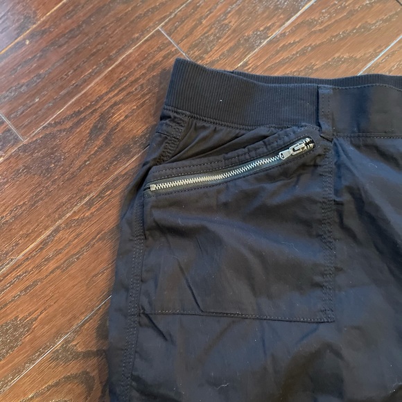 Plus Size EVRI Utility Capris - Picture 3 of 7